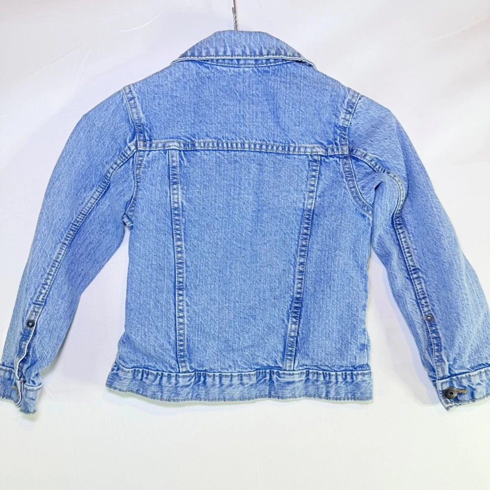 OshKosh Bgosh Kids Light Wash Denim Trucker Jacket Size 6 OSH89381 Blue‎ Cotton